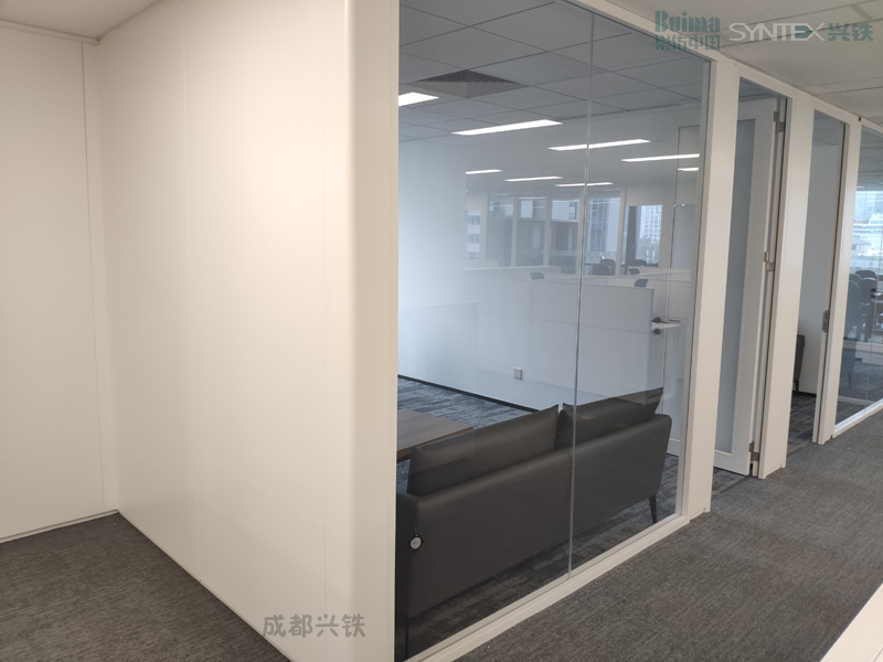 办公室过道墙面钢制复合隔海角短视频安装